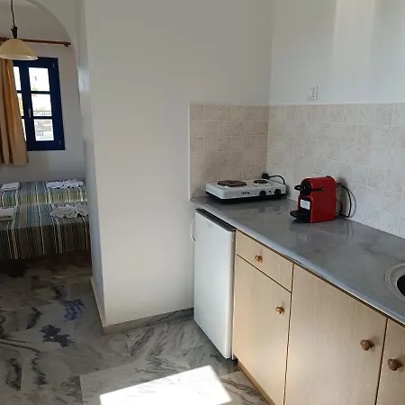 Vanna's Naousa (Paros)